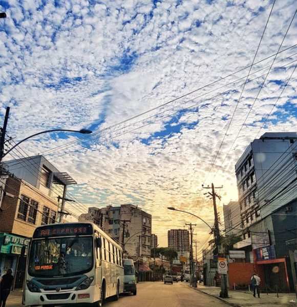 alexandre serodio rua dias da cruz nuvens